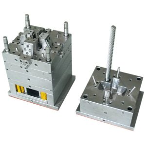 Plastic unscrewing injection mold
